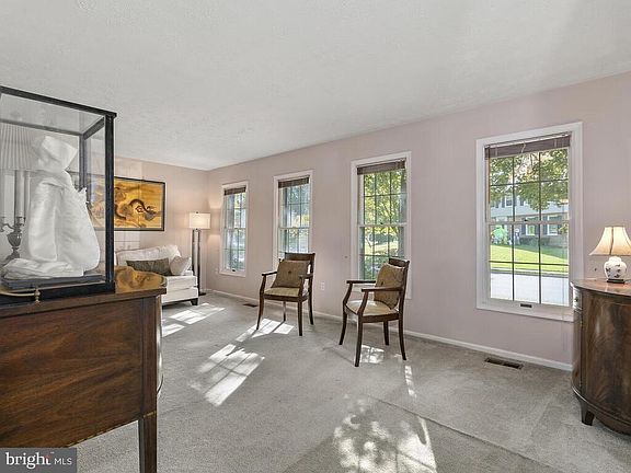 3rd image of 5807 Oak Leather Dr