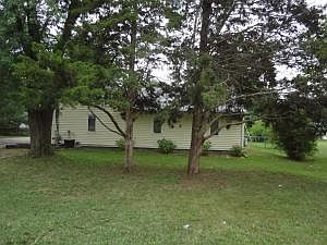 2nd image of 2100 Holly Ave