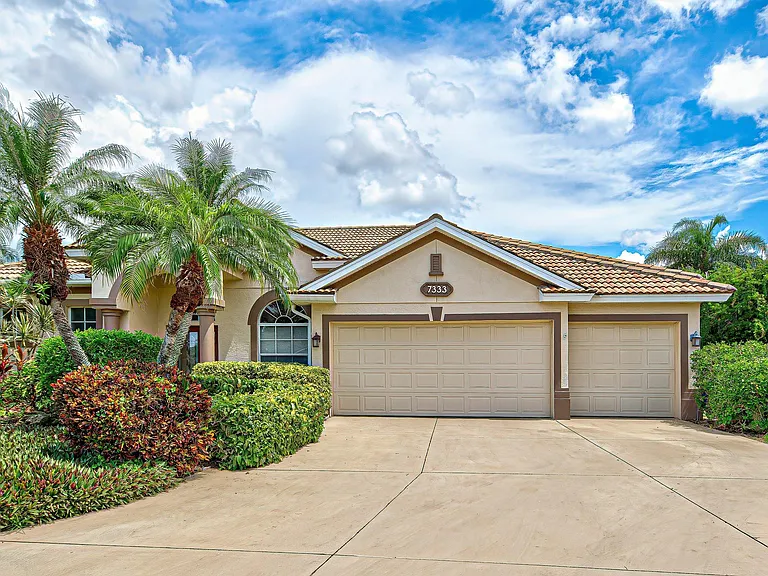 7333 Featherstone Blvd — Photo 8