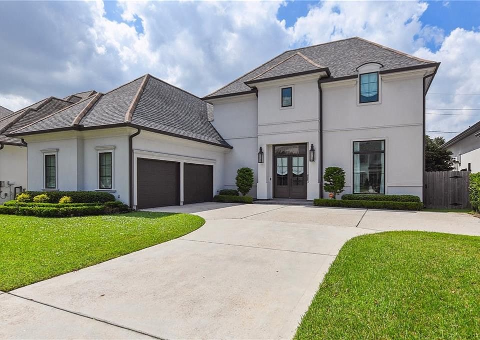 1st image of 116 Oaktree Dr