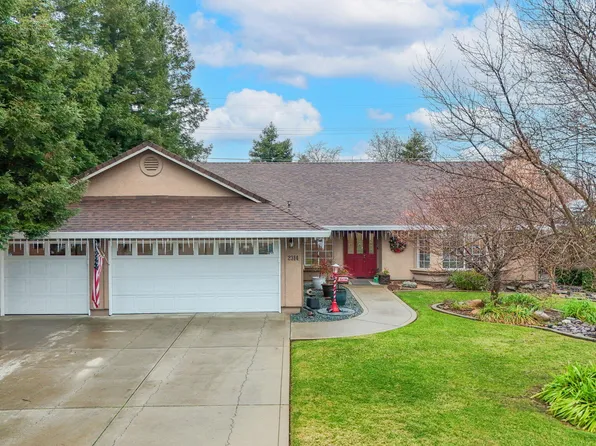 2314 Castlewood Dr, Redding, CA 96002