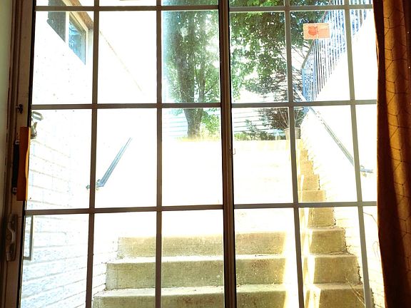 2nd image of 18405 Crownsgate Cir