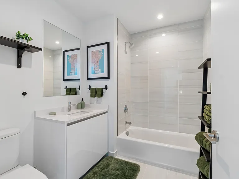400 Central Ave #2102 — Photo 31
