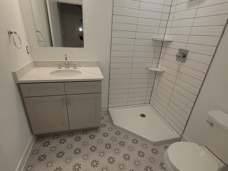 223 E Girard Ave #1R — Photo 19