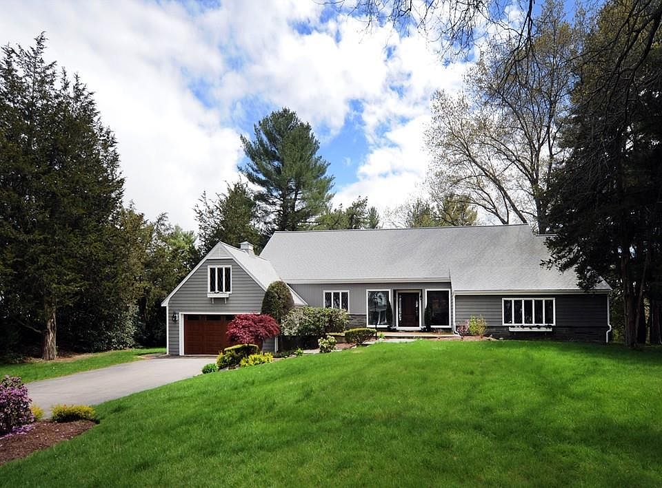 1st image of 50 Wildwood Dr