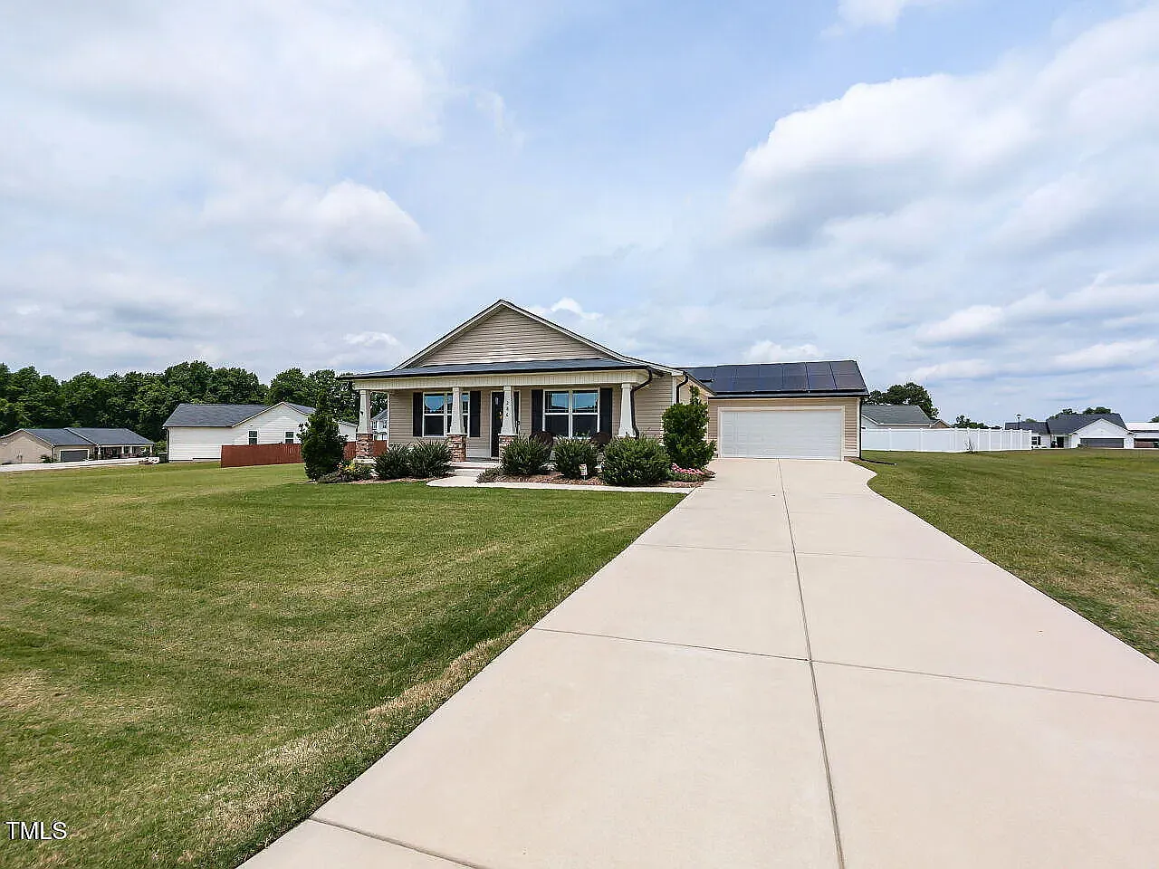 3 bed, 1497 sqft, $1,995 — Photo 3