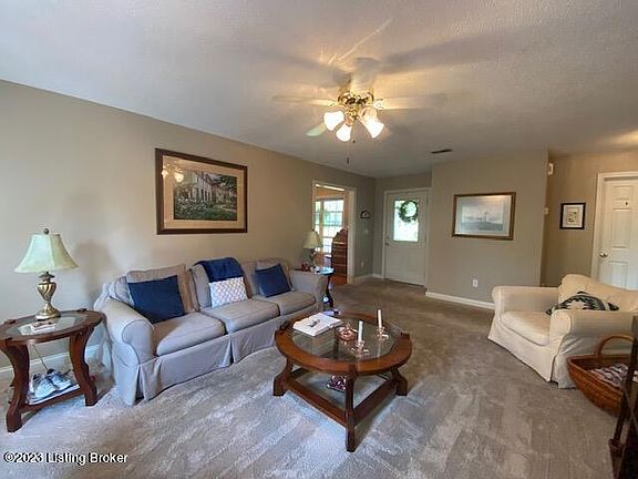 3rd image of 425 Preakness Dr