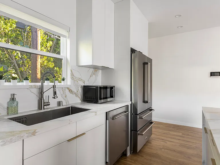 436 Cornell Dr — Photo 12