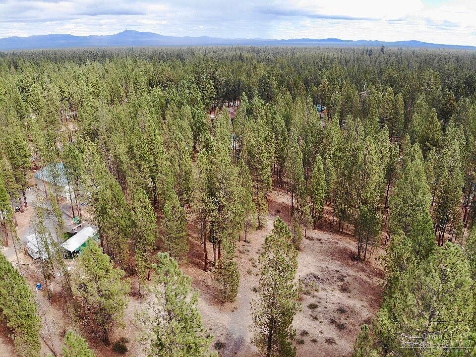 2nd image of 153519 Derri Ct
