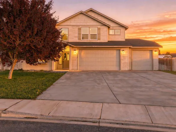 2744 Madrona Loop, West Richland, WA 99353