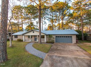 934 Goose Bayou Rd, Lynn Haven, FL 32444