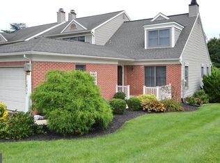 1834 Spring Ridge Ln, Lancaster, PA 17603