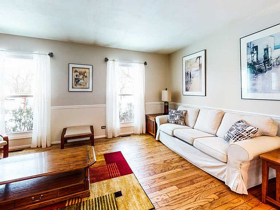 4th image of 204 Arcadia Ct