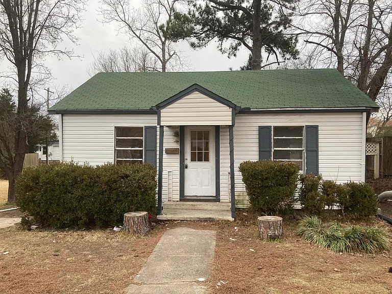 1337 E McKinley Ave — Photo 1