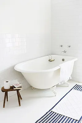 Sold by Compass | media 21