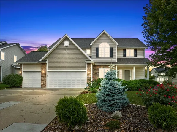 6312 NW 94th St, Johnston, IA 50131