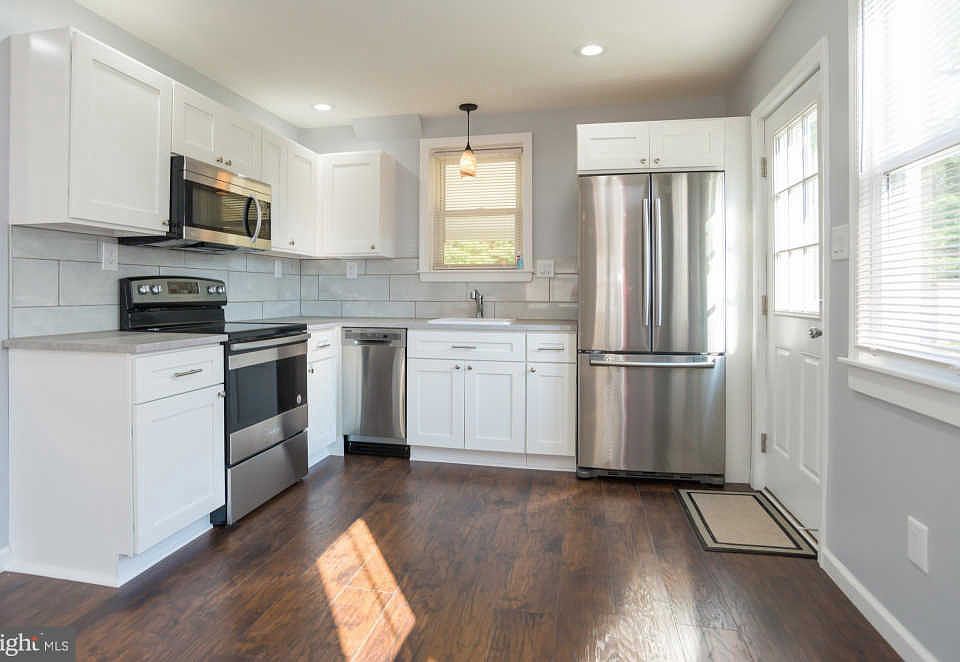 15 Moon Dr, Fallsington, PA 19054 Zillow