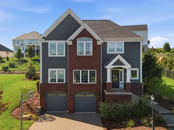 1018 Colony Dr, Pittsburgh, PA 15205