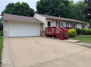 1204 Garfield Ave, Albert Lea, MN 56007