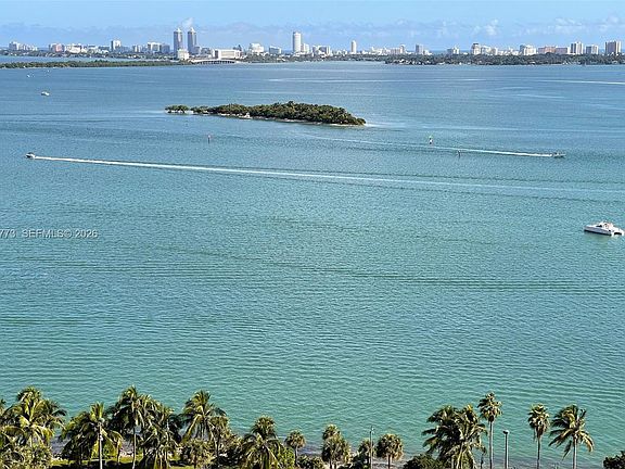 2nd image of 2020 N Bayshore Dr APT 3102