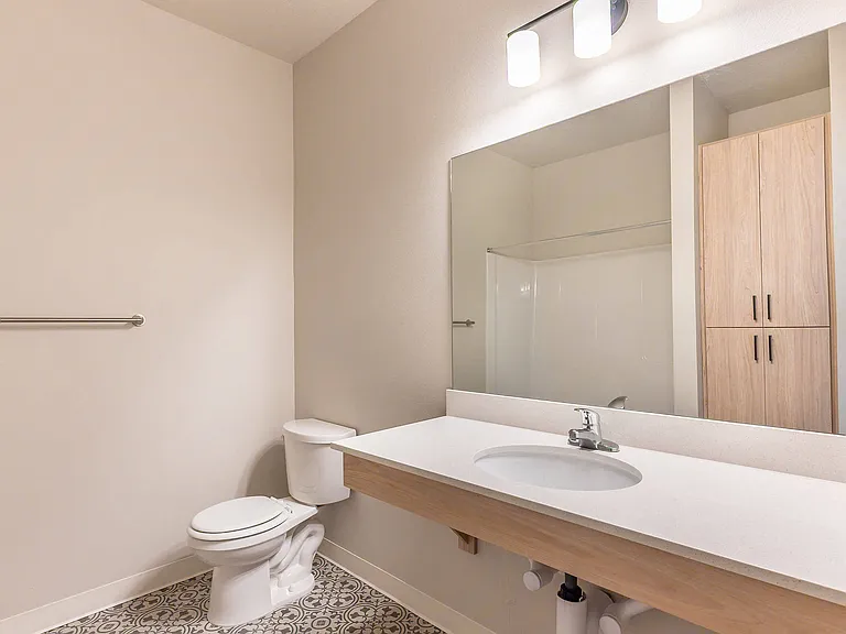 Woodburn Place Apartment Homes — Photo 48