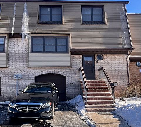 2nd image of 2804 Merrywood Dr