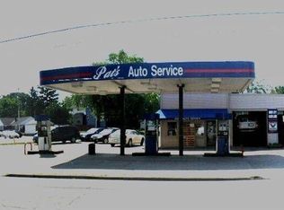 19415 Detroit Rd, Rocky River, OH 44116