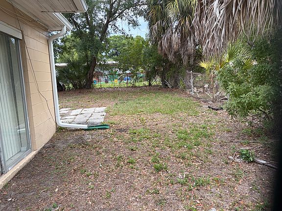 3rd image of 8318 Dahlia Ave