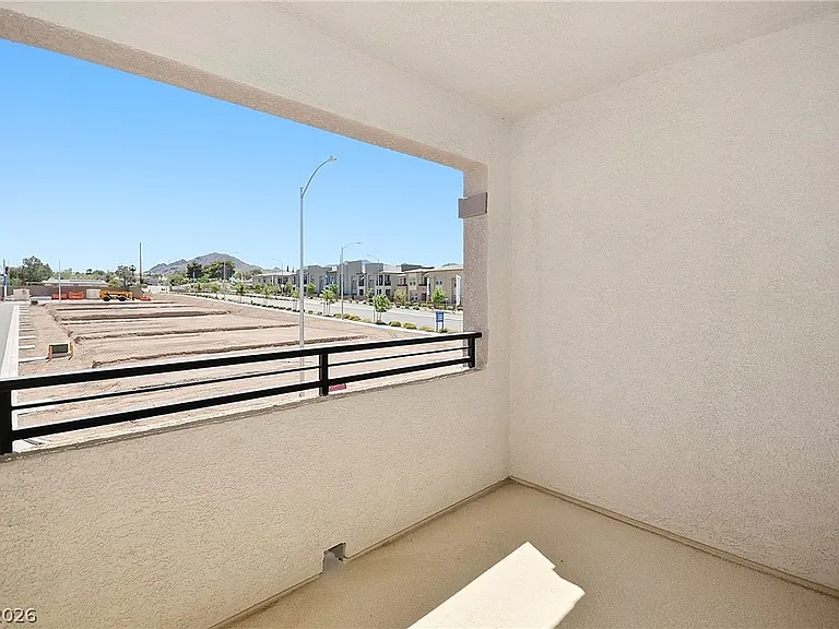 254 Walsh Peak Ave — Photo 28