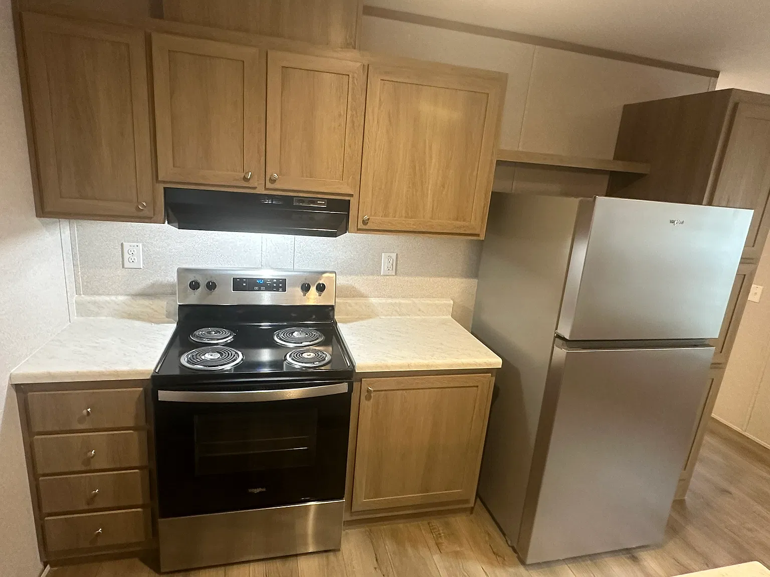 3 bed, 800 sqft, $1,950 — Photo 3