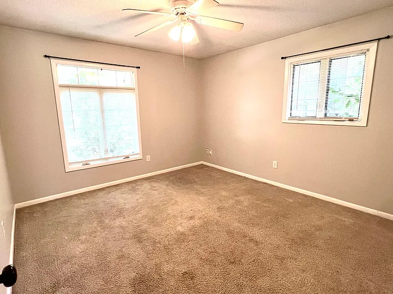 111 Key Bend Dr — Photo 8