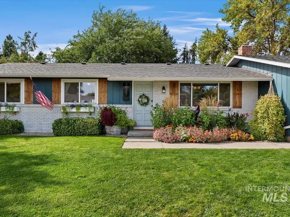 3421 N Pepperwood Dr, Boise, ID 83704