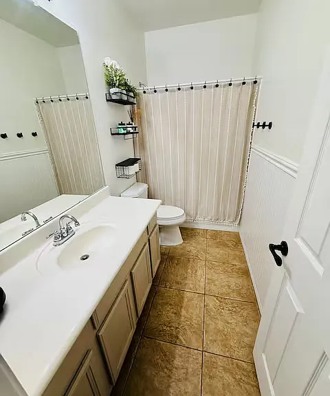 139 E Benrich Dr — Photo 4