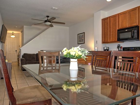 3rd image of 3095 Seaview Castle Dr