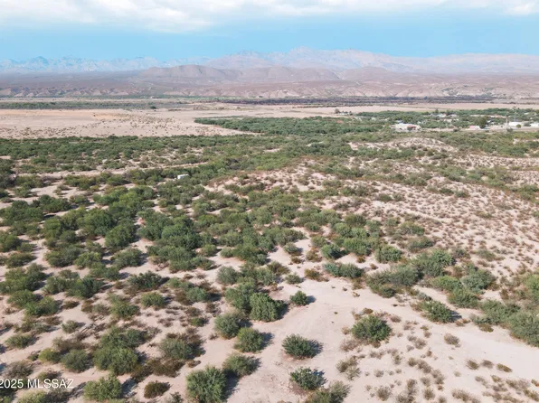 W Hinton Rd, Fort Thomas, AZ 85536