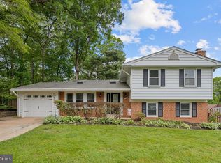 6800 Seton Ct, Springfield, VA 22152