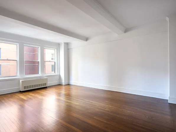 419 East 57th Street image 3 of 11