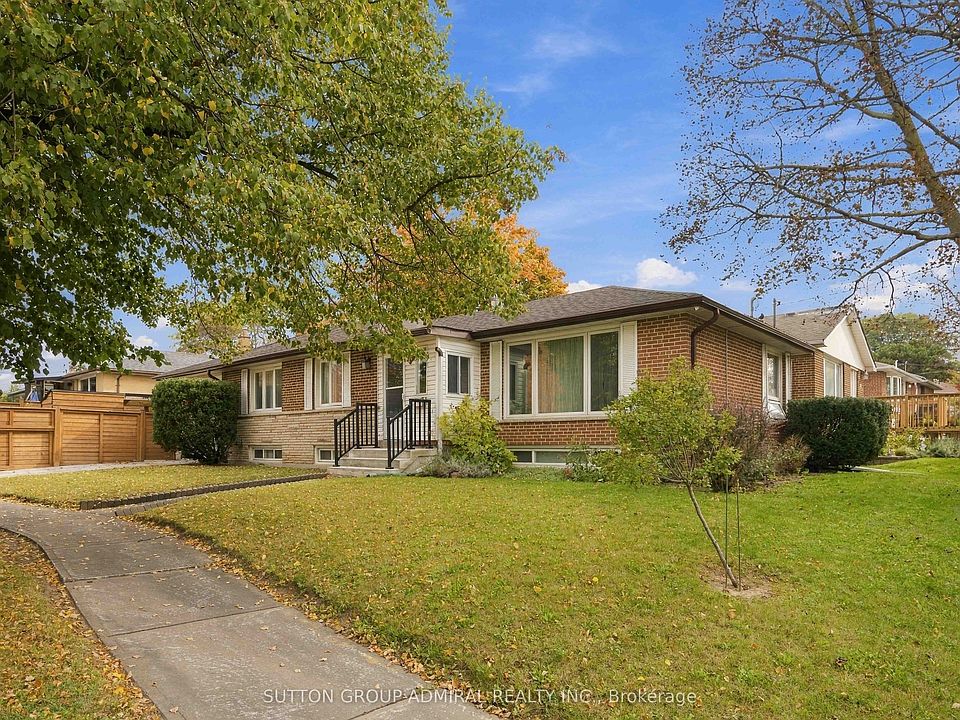 1st image of 11 Summerglade Dr