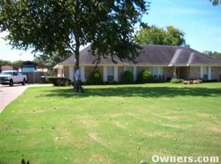 5402 Coach Rd, Bossier City, LA 71111