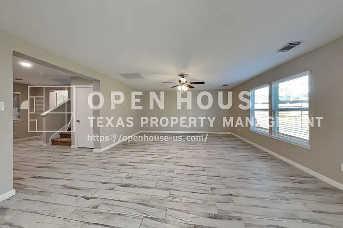 7750 Shavano Ln — Photo 4