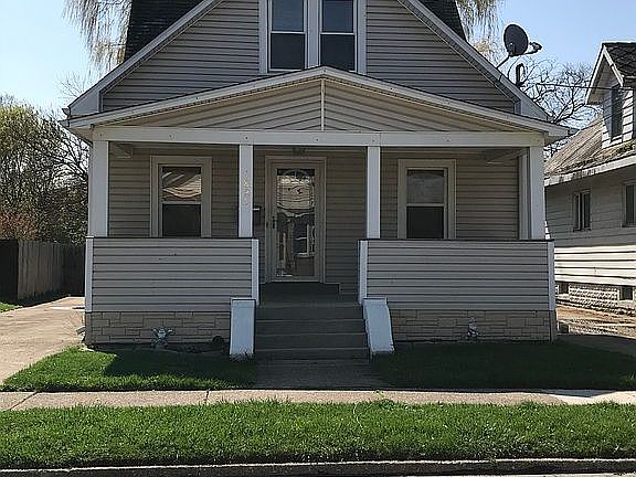 3rd image of 1825 W 21st St