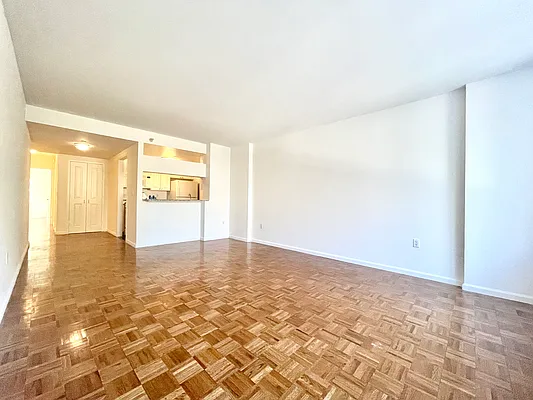 Rented by Addison Property Group | media 13