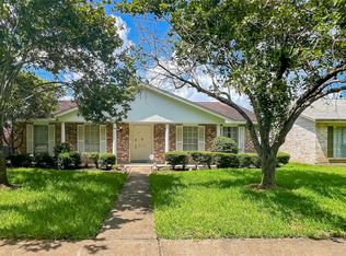 9206 Hendon Ln, Houston, TX 77036