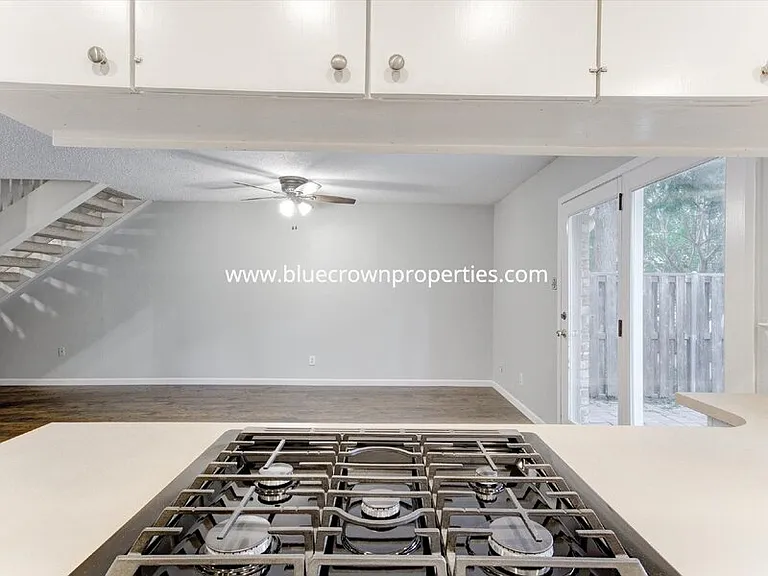 462 Westview Ter — Photo 14