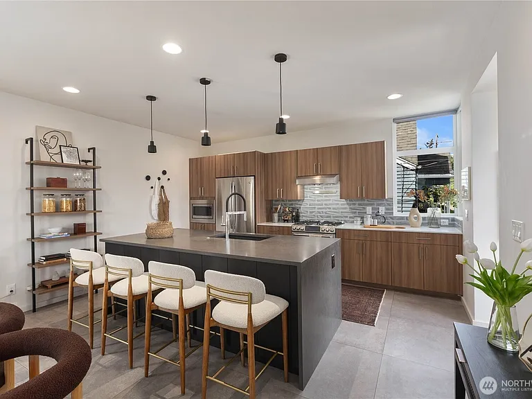 6735A Alonzo Ave NW — Photo 4