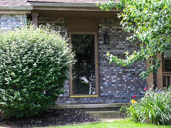 3rd image of 1337 Boswall Dr