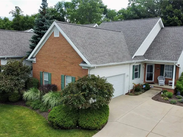 425 E Parkway Blvd, Aurora, OH 44202