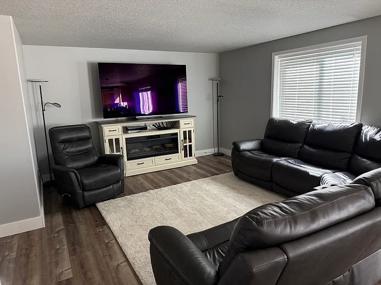 544 S Glenmoor Dr — Photo 3