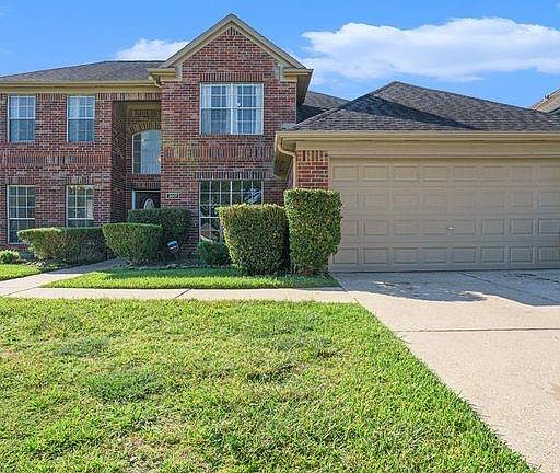 3rd image of 3017 Wood Hollow Dr