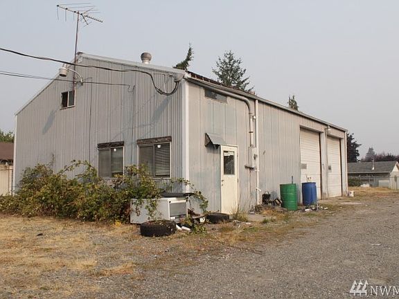 2nd image of 17024 Pacific Ave S Ste C